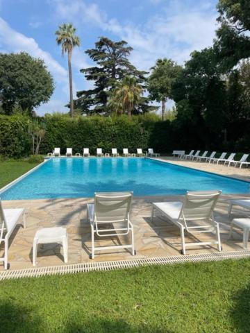 Apartamento T2 Avec Terrasse Et Jardin Cannes Exterior foto
